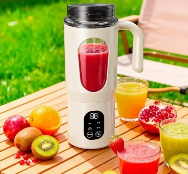 Licuadora portátil 580 ml con batería, 22000 rpm, jarra plástica blanca para smoothies y jugos, foto 1 de 5
