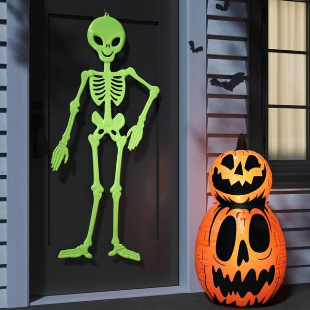 Esqueleto alienígena articulado 3D de 60 pulgadas para decoración de Halloween, color verde fluorescente, material polipropileno, foto 1 de 3