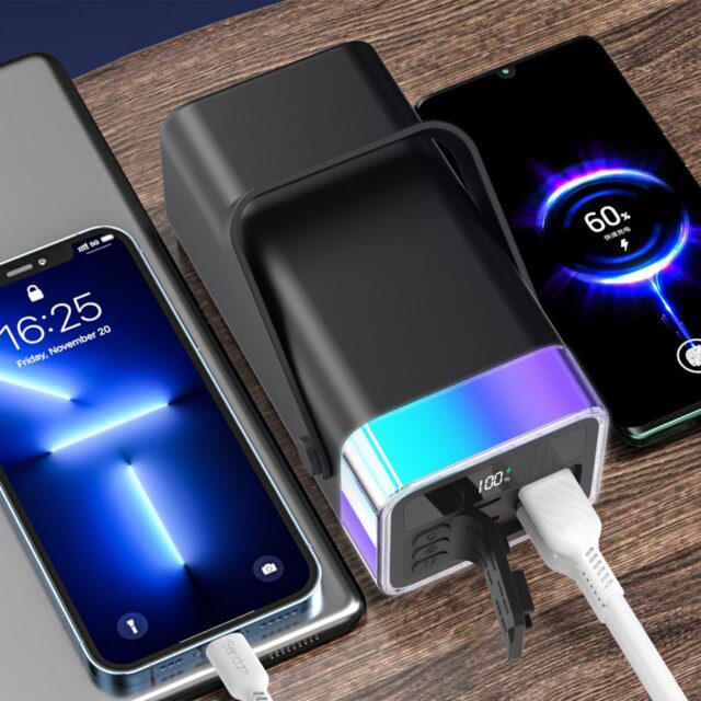 Batería de emergencia Earldom ET-PD38 con capacidad de 40 000 mAh, batería de polímero de litio, indicador LED de nivel de batería, conversión de alta eficiencia y acabado negro, para cargar celulares, foto 1 de 5