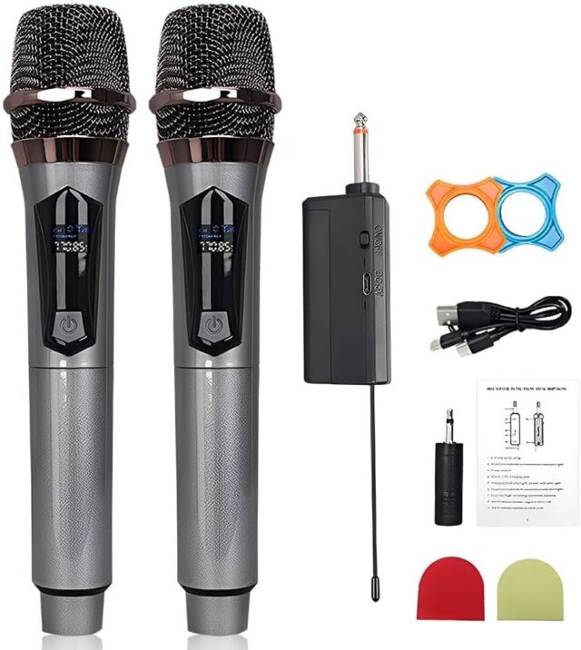 Juego de dos micrófonos inalámbricos UHF de mano para karaoke, con receptor plug and play de 6.35 mm, adaptador de 3.5 mm, pantalla LED, batería recargable tipo C y alcance de 30 a 50 metros, foto 1 de 6