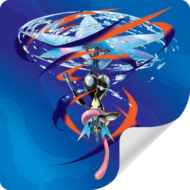 Colección premium Pokémon Mega Greninja ex con carta Mega Greninja ex, sobres de cartas Pokémon y sticker reutilizable, para coleccionistas y jugadores de Pokémon a partir de 6 años de edad, foto 3 de 4