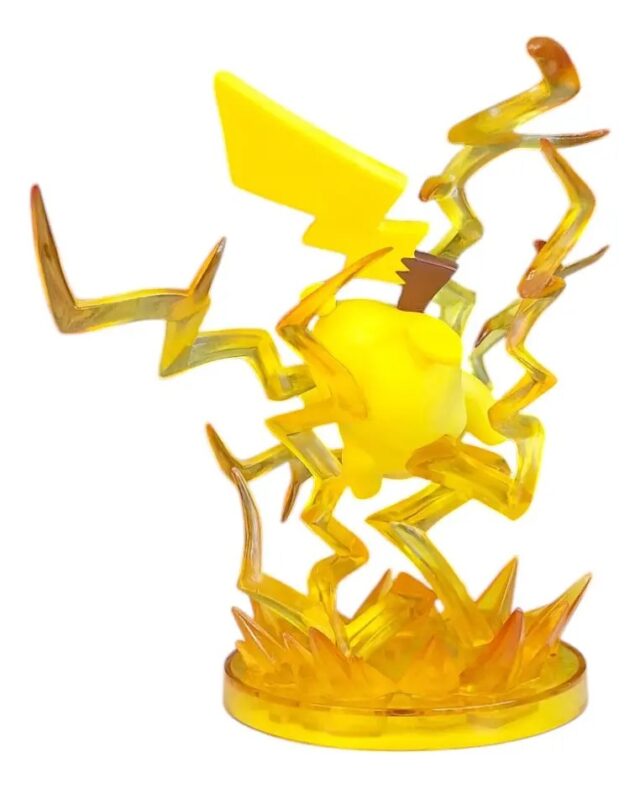 Figura coleccionable de Pikachu Pokémon en amarillo con base transparente y efectos de rayos, medidas de 15 cm de alto por 12 cm de ancho, para decorar vitrina, escritorio o repisa de aficionados, foto 4 de 5