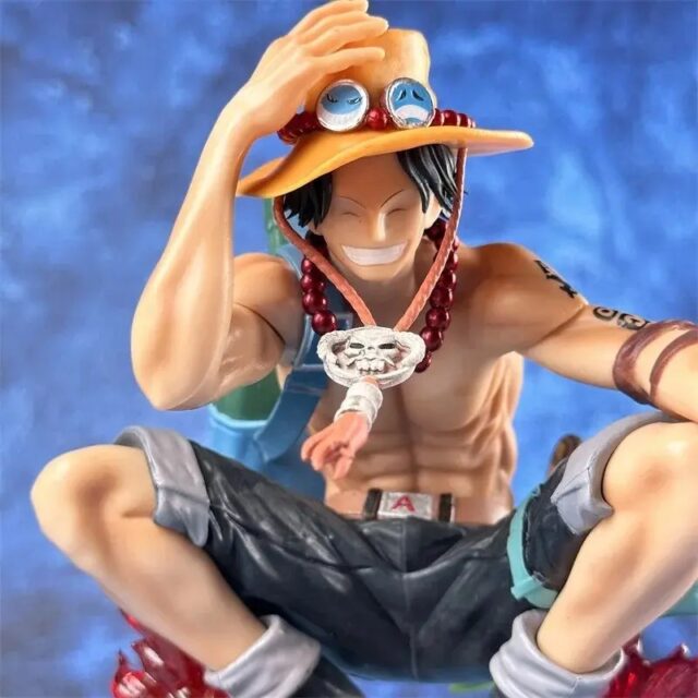 Figura de anime de Ace de One Piece de 24 cm de alto sobre barril de madera, con piezas intercambiables como brazo y cabeza con sombrero y efectos de fuego, para coleccionistas y fans del anime, foto 4 de 7