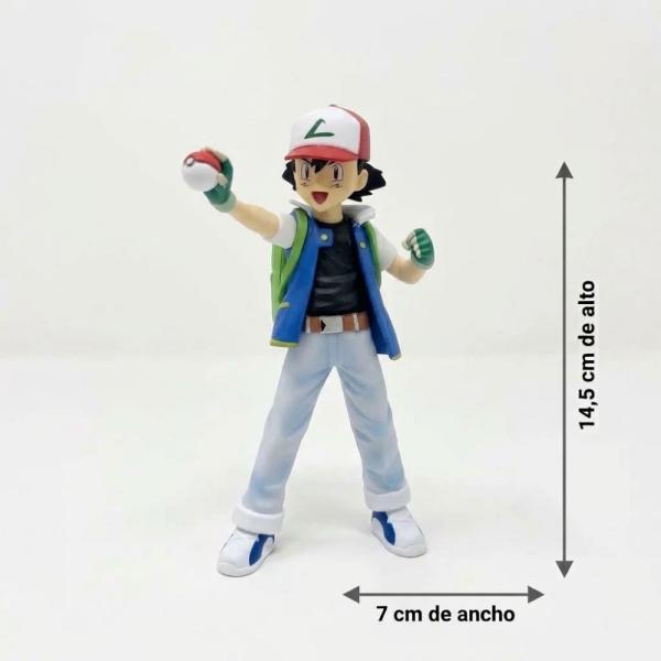 Figura de Ash de Pokémon con gorra roja y blanca, chaqueta azul con detalles verdes, pantalón claro y Poké Ball en la mano, de 14,5 cm de alto, para vitrina, escritorio o regalo a fans del anime, foto 2 de 7