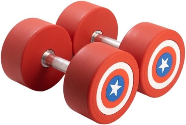 Mancuerna Capitán América de acero para gimnasio, de 7.5 kg y con diseño de escudo, de 24.5 cm de largo por 12 cm de alto, para entrenar fuerza, brazos y hombros, en casa o en el gimnasio, foto 1 de 6