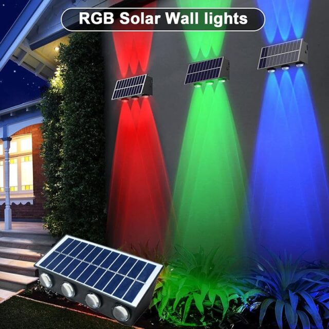 Lámpara solar de pared para exteriores negra con luz RGB y amarillo cálido 3000 K, doble haz hacia arriba y abajo, panel solar con encendido automático al anochecer, carcasa IP65 para lluvia y viento, foto 2 de 8
