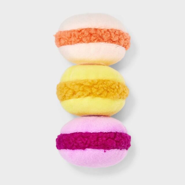 Peluches para gato tipo macaron Boots & Barkley, paquete de tres piezas desmontables con cierre de velcro y hierba gatera en el interior, en tres colores, para juego, mordidas y diversión de gatos, foto 3 de 3