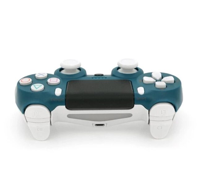 Control joystick para PlayStation 4 en color verde y blanco con diseño llamativo que se distingue de los tradicionales, ideal como control para jugar en compañía o reemplazar un mando gastado, foto 3 de 5
