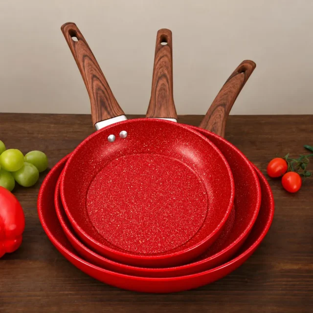 Set de 3 sartenes antiadherentes de 20, 26 y 30 cm con asas ergonómicas, revestimiento antiadherente de calidad, conducción de calor uniforme y fáciles de limpiar, foto 1 de 4